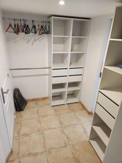 L'Etape Mediterraneenne Logement 4-6 Personnes Avec Parking Prive Sauvian Luaran gambar